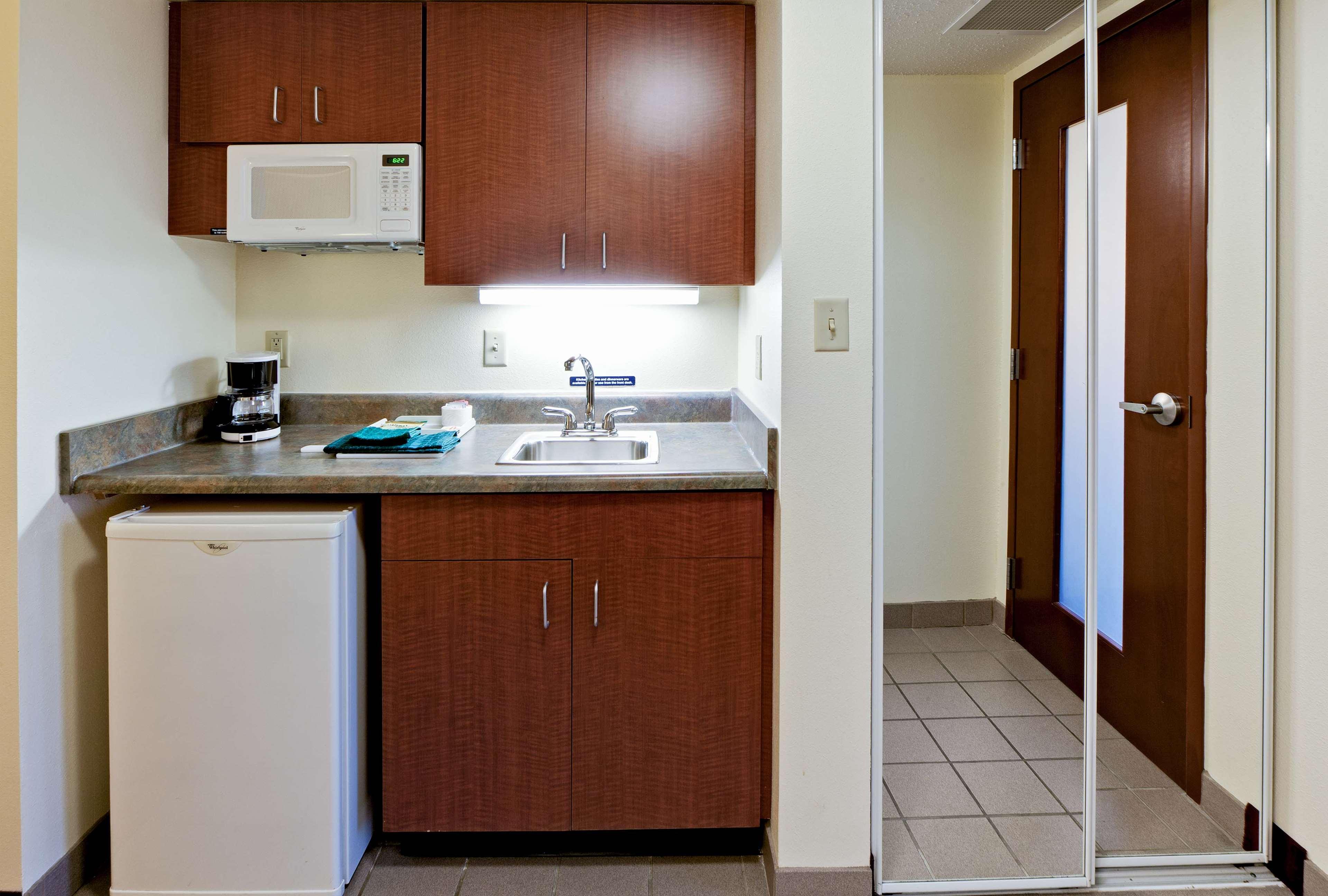 Hawthorn Suites By Wyndham Louisville East מראה חיצוני תמונה