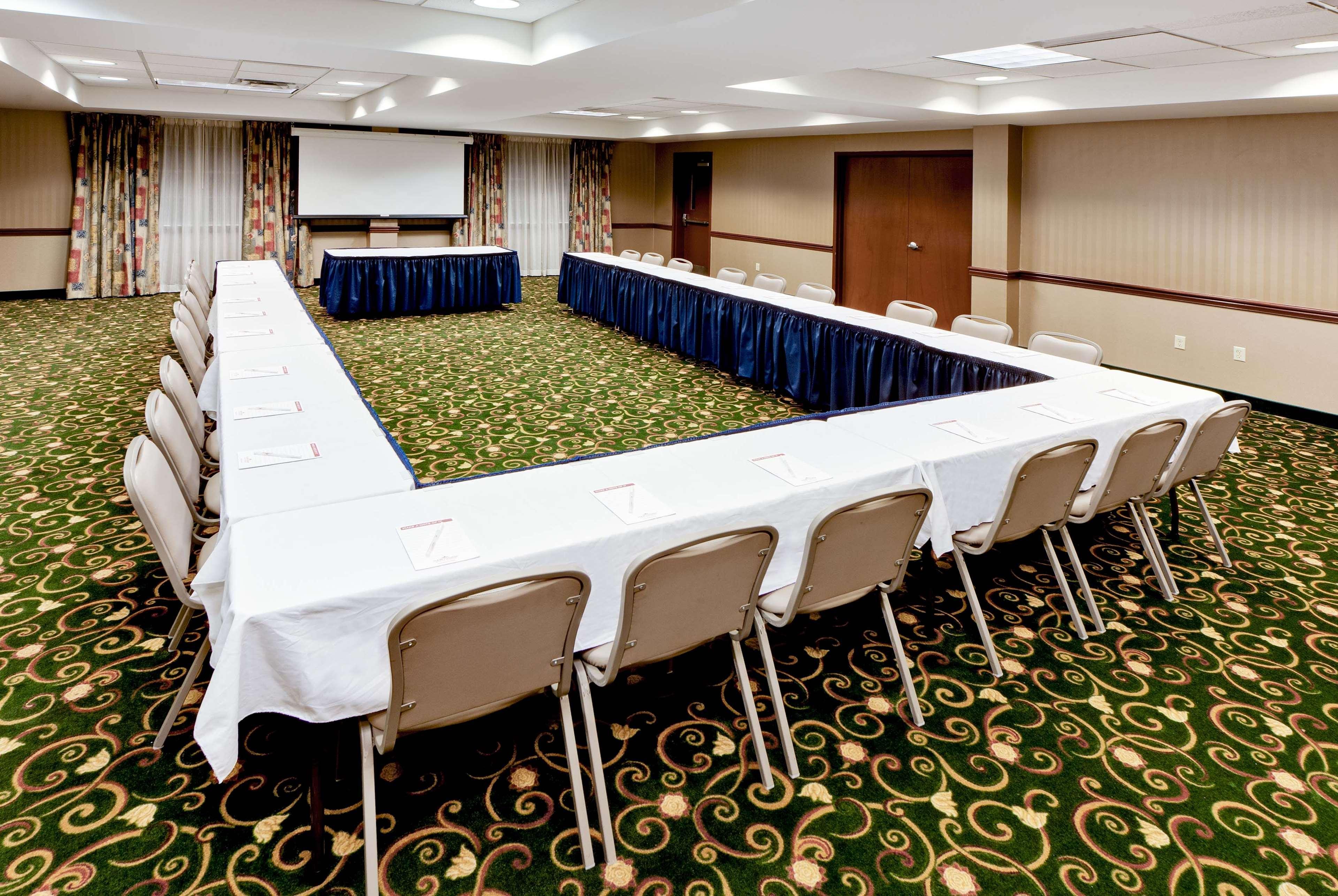 Hawthorn Suites By Wyndham Louisville East מראה חיצוני תמונה